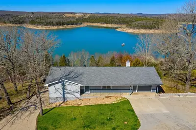 Image de The View on Bull Shoals Lake!