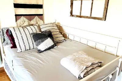 Image de Quaint Bungalow \"C\" By Cahaba Brewery In Avondale