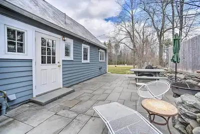 Image de Charming Cottage w/ Yard - 2 Mi to Tinker St!