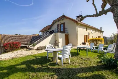 Image de Maison mitoyenne avec Wifi, proche Sarlat, au cœur de la Dordogne