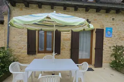 Image de Maison mitoyenne 2 ch. proche Domme, Wifi, parking