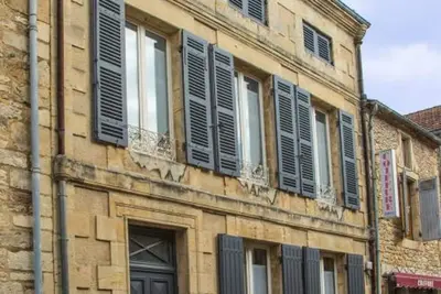 Image de Maison avec terrasse sur le toit, au cœur du Périgord
