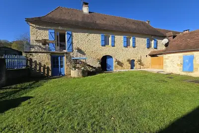 Image de Gîte familial avec cheminée, ping-pong, près de la Grotte de Tourtoirac et du Château de Hautefort
