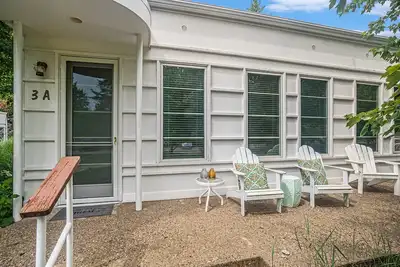 Image de Sleepy Hollow Beach Resort Introduces Cottage 3a!