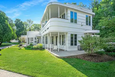 Image de Sleepy Hollow Beach Resort introduces Gateway 49