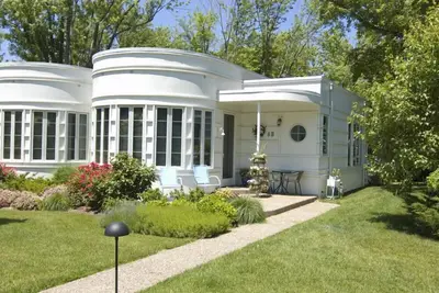 Image de Sleepy Hollow Beach Resort introduces Cottage 8b