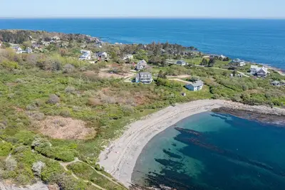 Image de Private Beach, Panoramic Ocean Views. Monthly Rentals.