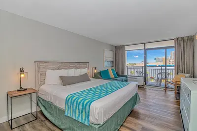 Image de Landmark Resort King Suite Unit 607 - Beautifully Updated  - Perfect for 2-4 guests!