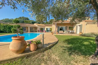 Image de Villa familial avec piscine et jardin en Drôme Provençale