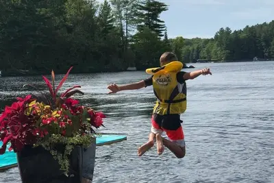 Image de Muskoka Cottage Heaven! !
