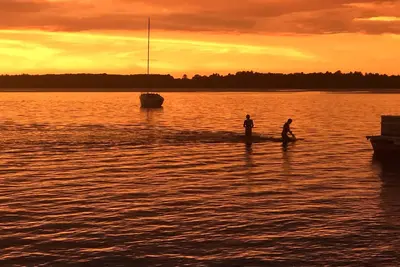 Image de Two lakefront cottages, 158 feet of frontage on Bear Lake