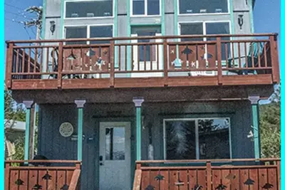 Image de The Sea Gypsy - A Homer Seaside Cottage