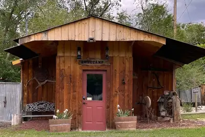 Image de BaseCamp - Rustic cottage in Collbran