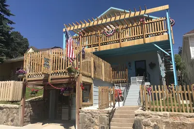 Image de Centrally located in the beautiful Black Hills