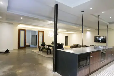 Image de Modern Sophisticated Lounge Style