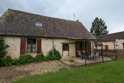 Image de Charmante maison restaurée avec jardin, étang privé et terrasse au cœur du Berry