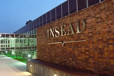 Image de 500 M to Jurong East Mrt, 2br Space