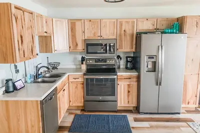 Image de 3br family friendly cottage on Shawano Lake with water access