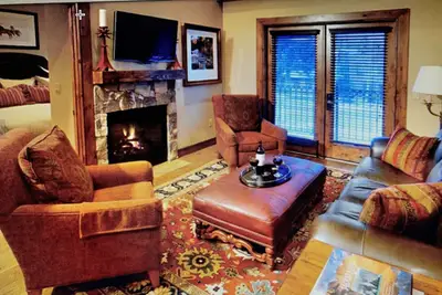 Image de Deluxe One BedroomPresidential Suite in downtown Aspen