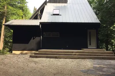 Image de Funky Chalet next to The Pine River