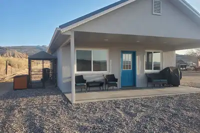 Image de Beautiful cottage at the base of Boulder Mountain! Amazing views all around!