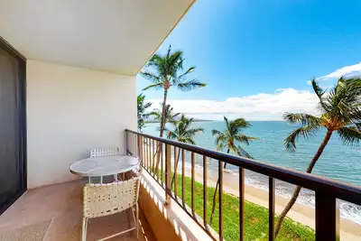 Image de Sugar Beach Resort Condo w/ Shared Grill, Private W/D - Beaches & Beyond