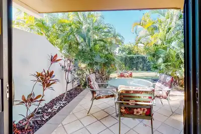 Image de Walkable condo with two pools, hot tub, tennis, grill & beach access