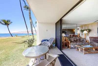 Image de Sugar Beach Resort oceanfront condo with pool, hot tub, sauna, & central Ac