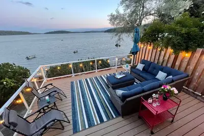 Image de Waterfront home, steps to the beach in protected bay! Birding, kayaking, swim.