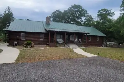 Image de Lele’s Lodge -Modern Log Cabin sleeps 12