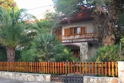 Appartamento in Villa con Pineta 2