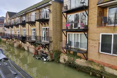 Image de Appartement-Appartement-Salle de bain privée séparée-Vue sur la rivière-Marin. . .