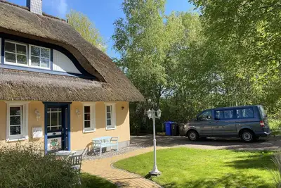 Image de For families, friends, children. Large garden, 4/5 bedrooms, fireplace. Central!