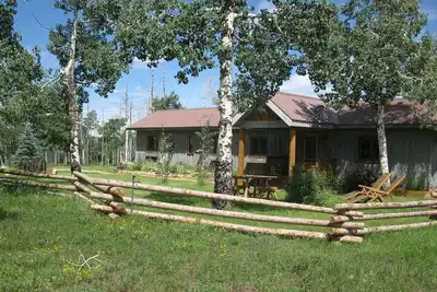 Image de Cozy Ranch House - Elk and Wildlife Preserve Southwest Co