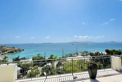 Image de Stunning Penthouse W/ Ocean View Seconds From Cruz Bay