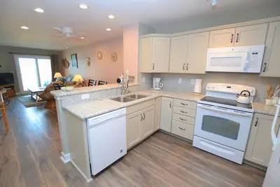 Image de Oceanfront Condo on the Outer Banks