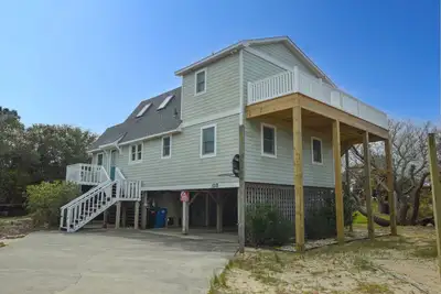 Image de Charming seaside cottage located in Duck, Nc.