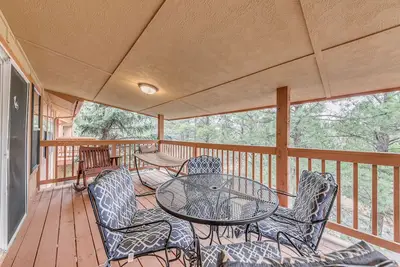 Image de Ruidoso Condo w/ Hot Tub: Long Walk to Midtown!