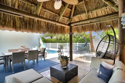 Image de welcome to Luna Island in the Florida Keys