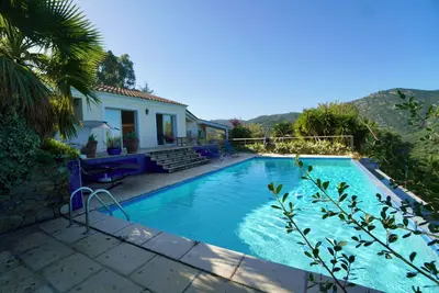 Image de Villa pour 10 voyageurs à Saint-Florent, piscine / vue mer sur 2000m2 de terrain