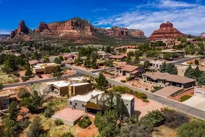 Image de Sedona Pinon Woods Views And Natural Light Outdoor Space For Relaxing Upper Deck-Pet's Ok!