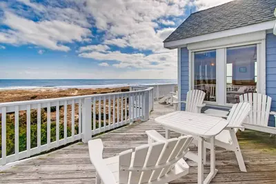 Image de Premier Oceanfront Carolina Dreamin’ w/ Pool, Hot Tub, Elevator, Game Room