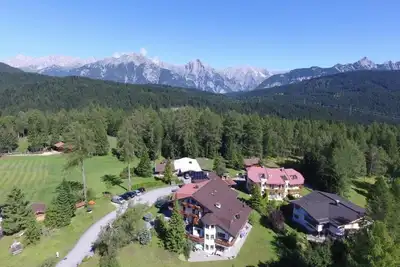 Haus Elisengrund - Chalet Privé - Ferienhaus, 4 Schlafzimmer, 4 Bäder, Küche,