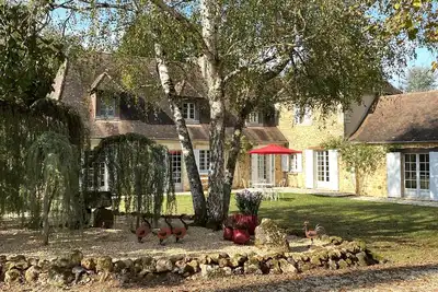 Image de Grande maison, piscine chauffée, jacuzzi sur une propriété de 4 hectares