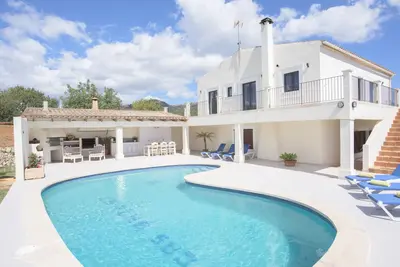 Image de Finca mit Pool und Grill in Ruhiger Lage