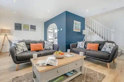 Image de Blueskies - Deux Chambres Maison, Couchages 4