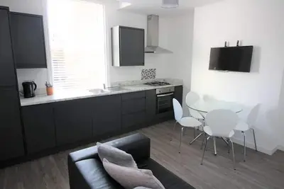 Image de Modern 2 Bedroom Town Centre Apartment