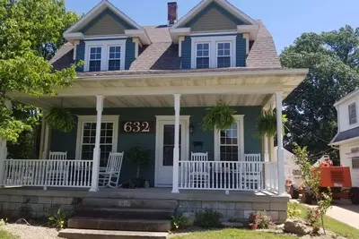 Image de We are in a small town w/ lots to offer but also close to many big attractions!