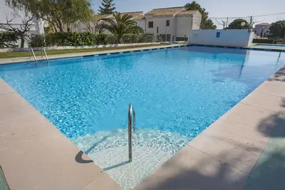 Image de Agréable appartement pour 6 personnes avec piscine, Tv, terrasse et parking