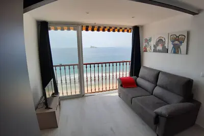Image de Apartamenta en Primera Línea de Benidorm